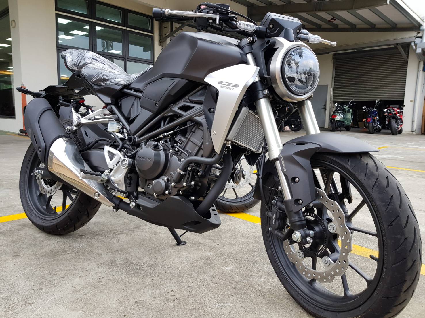 2018年 Honda Cb300r Abs早鳥接單價：228萬！ 4565