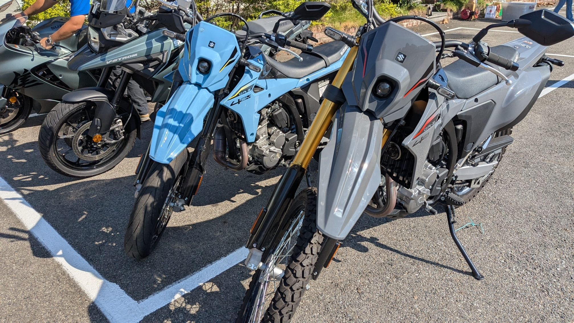 搶先體驗 SUZUKI DR-Z4 !